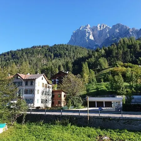Casa Zia Maria شقة Peaio